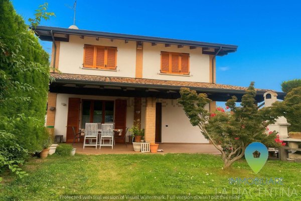 casa indipendente in vendita a Caorso in zona Fossadello