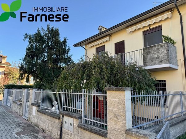 casa indipendente in vendita a Caorso