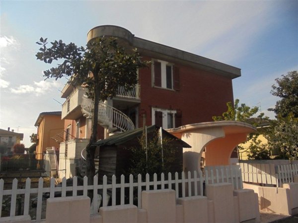 casa indipendente in vendita a Caorso