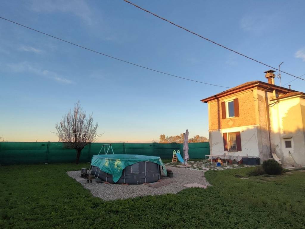 casa indipendente in vendita a Caorso