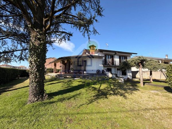 casa indipendente in vendita a Caorso