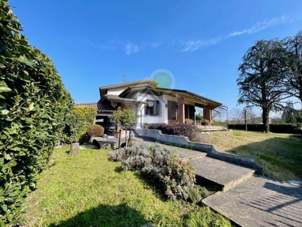 casa indipendente in vendita a Caorso