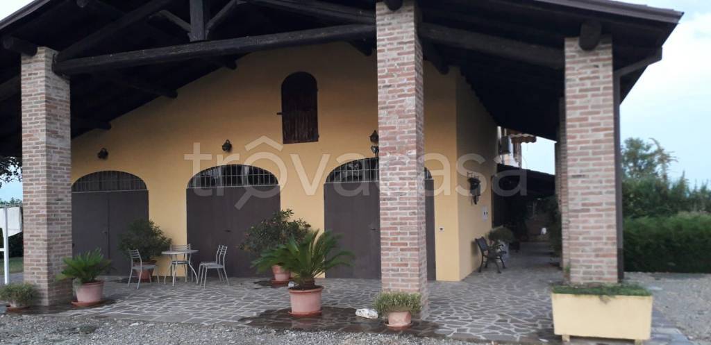 casa indipendente in vendita a Caorso in zona Fossadello