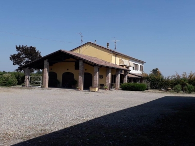 azienda agricola in vendita a Caorso in zona Fossadello
