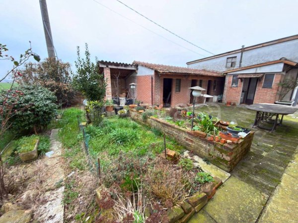 casa indipendente in vendita a Caorso