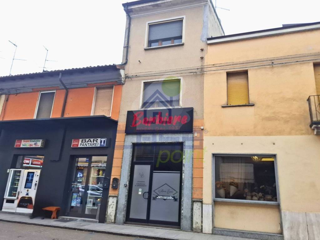 negozio in vendita a Caorso