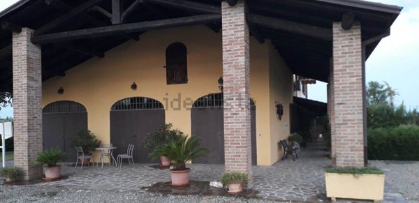 casa indipendente in vendita a Caorso in zona Fossadello