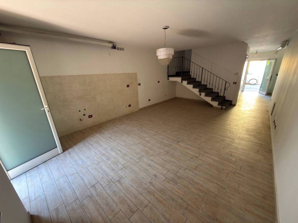 casa indipendente in vendita a Caorso