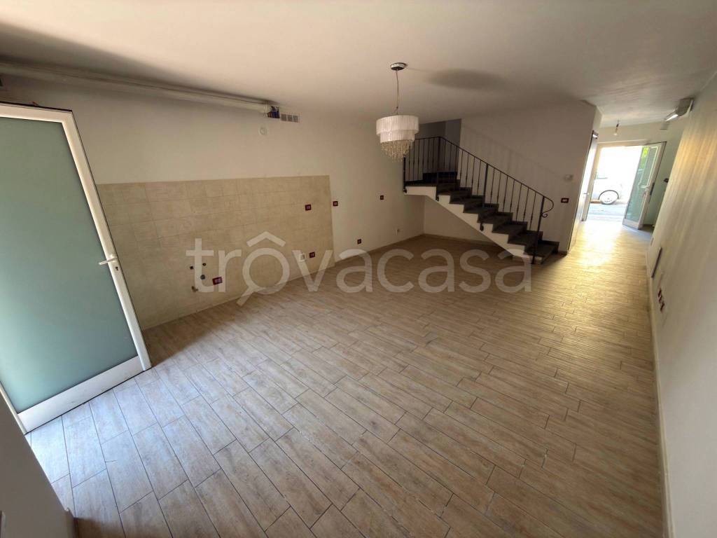 casa indipendente in vendita a Caorso