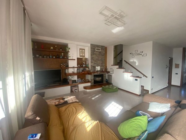 casa indipendente in vendita a Caorso