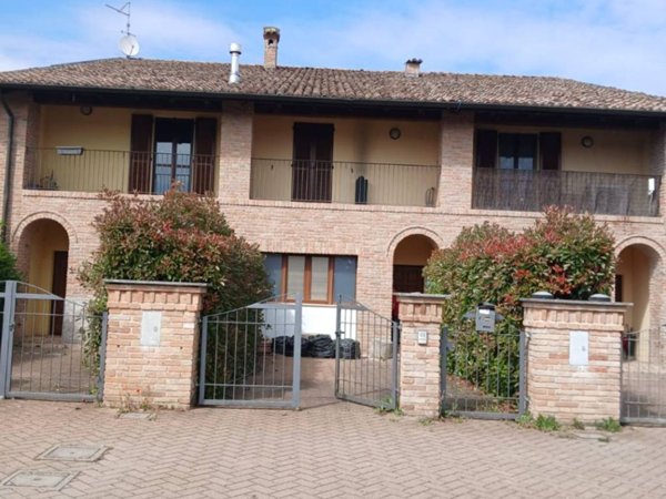 casa indipendente in vendita a Caorso