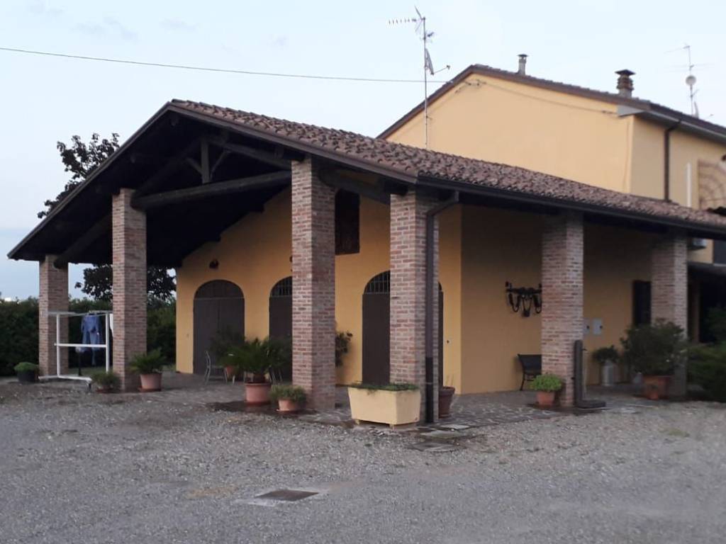 terreno agricolo in vendita a Caorso in zona Fossadello