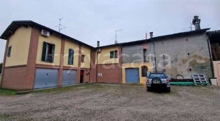 casa indipendente in vendita a Caorso in zona Zerbio