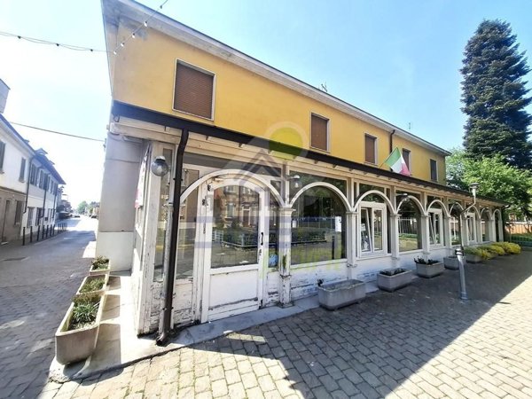 negozio in vendita a Caorso