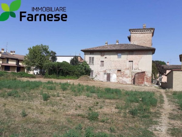 casa indipendente in vendita a Caorso