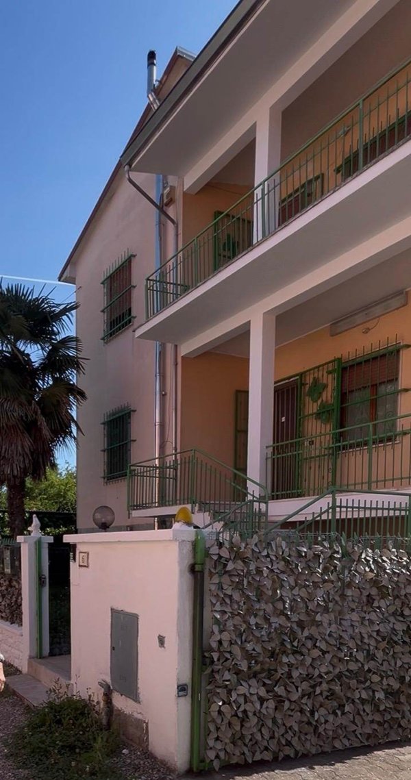 casa indipendente in vendita a Caorso in zona Fossadello