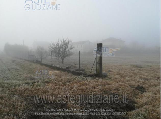 terreno edificabile in vendita a Caorso