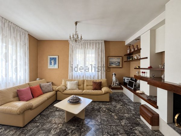 casa indipendente in vendita a Caorso in zona Fossadello