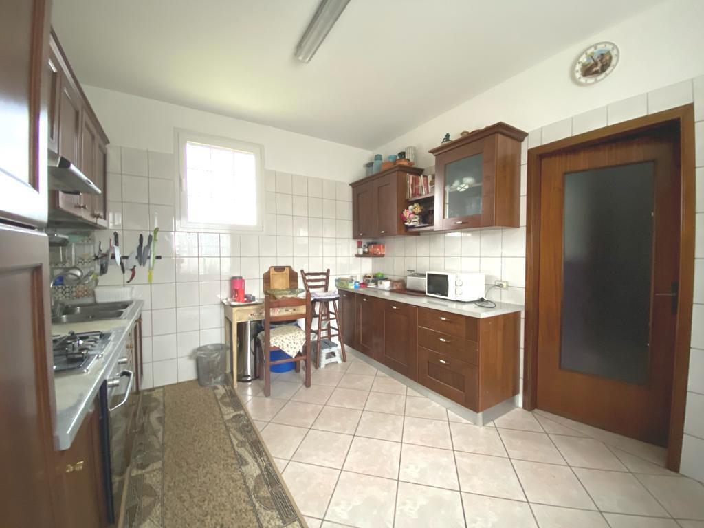 casa indipendente in vendita a Carpaneto Piacentino