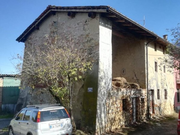 casa indipendente in vendita a Carpaneto Piacentino
