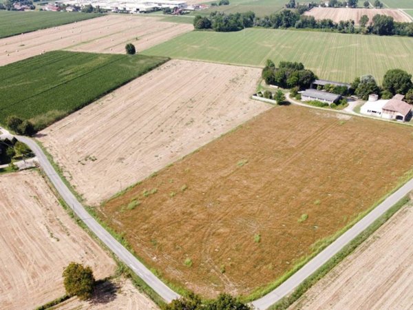 terreno agricolo in vendita a Carpaneto Piacentino in zona Chero