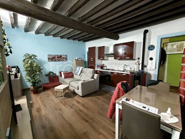 casa indipendente in vendita a Carpaneto Piacentino