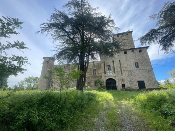 intera palazzina in vendita a Carpaneto Piacentino in zona Travazzano