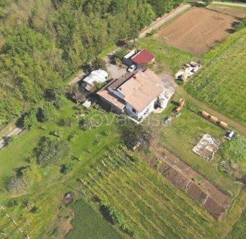 casa indipendente in vendita a Carpaneto Piacentino in zona Travazzano