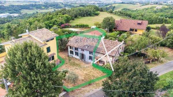 casa indipendente in vendita a Carpaneto Piacentino in zona Celleri