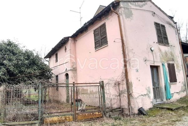 casa indipendente in vendita a Carpaneto Piacentino in zona Travazzano