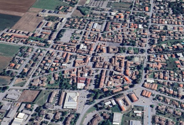 casa indipendente in vendita a Carpaneto Piacentino