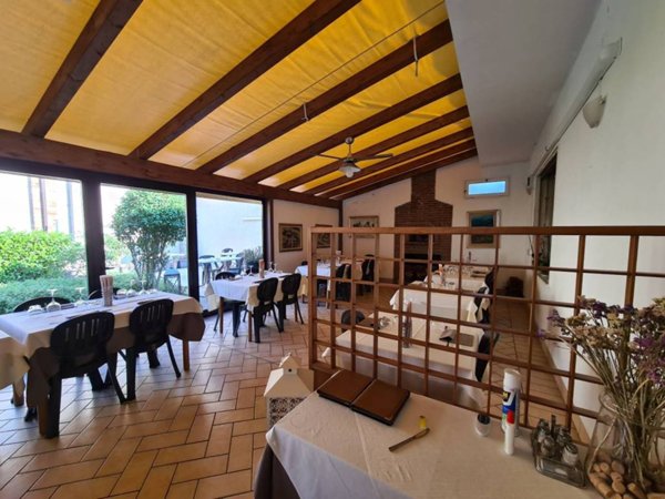 negozio in vendita a Carpaneto Piacentino