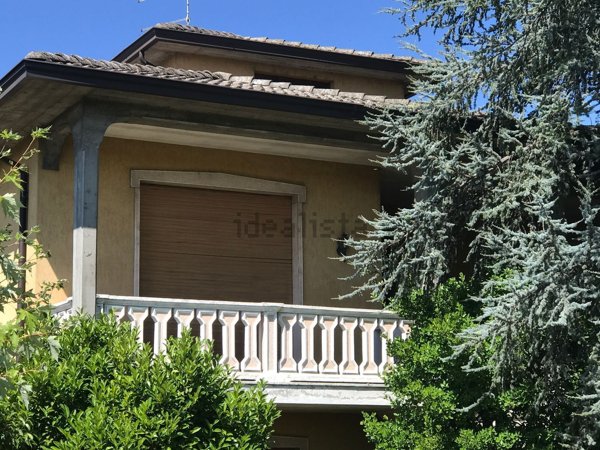 casa indipendente in vendita a Carpaneto Piacentino