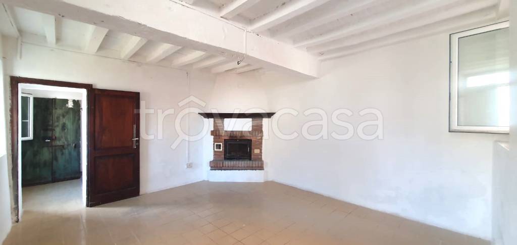 casa indipendente in vendita a Carpaneto Piacentino in zona Chero