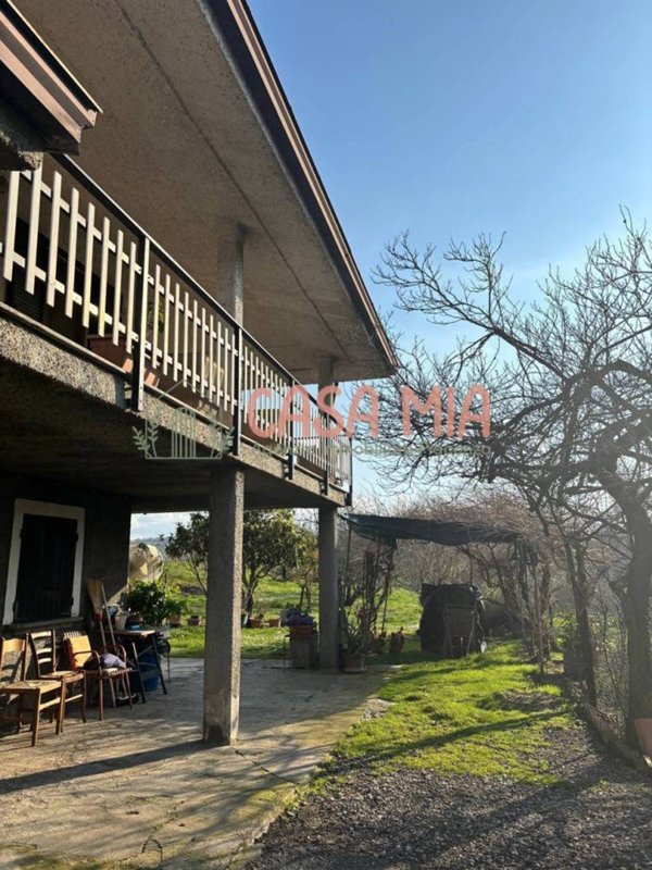 casa indipendente in vendita a Carpaneto Piacentino in zona Travazzano