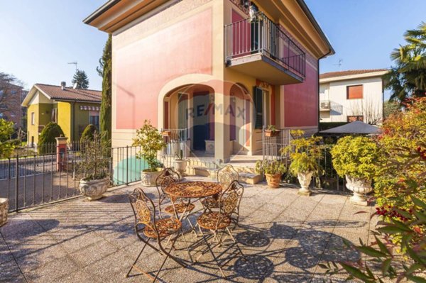 casa indipendente in vendita a Carpaneto Piacentino