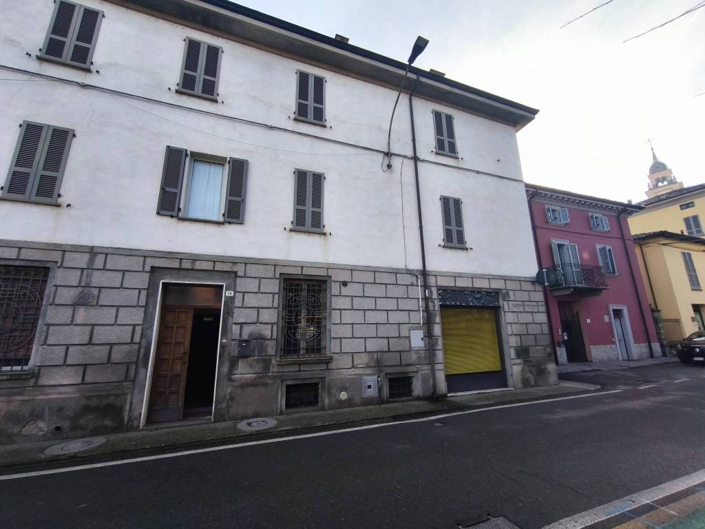 intera palazzina in vendita a Carpaneto Piacentino