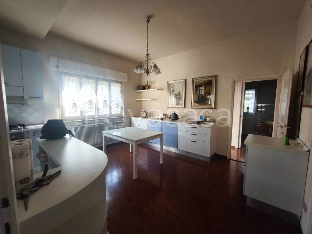 casa indipendente in vendita a Carpaneto Piacentino