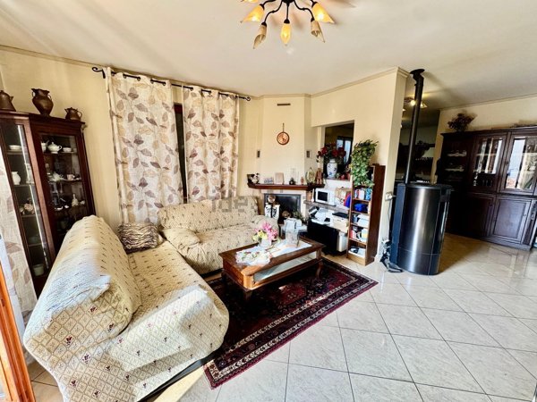 casa indipendente in vendita a Carpaneto Piacentino