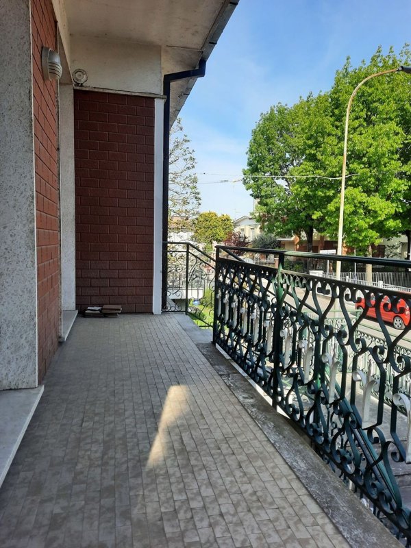 casa indipendente in vendita a Carpaneto Piacentino