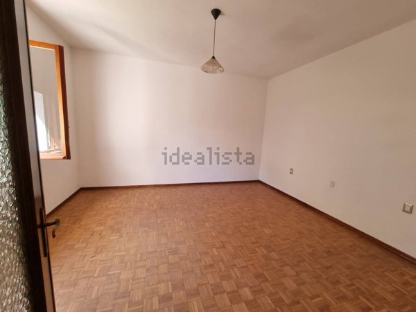 casa indipendente in vendita a Carpaneto Piacentino