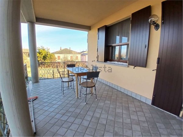 casa indipendente in vendita a Carpaneto Piacentino