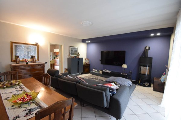 casa indipendente in vendita a Carpaneto Piacentino