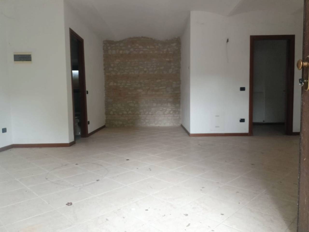 casa indipendente in vendita a Carpaneto Piacentino