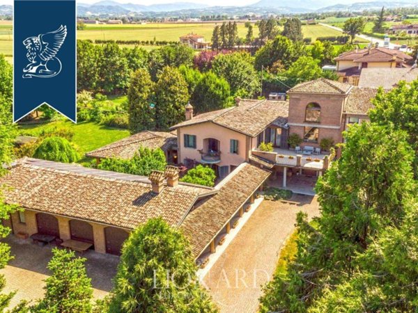 casa indipendente in vendita a Carpaneto Piacentino in zona Chero