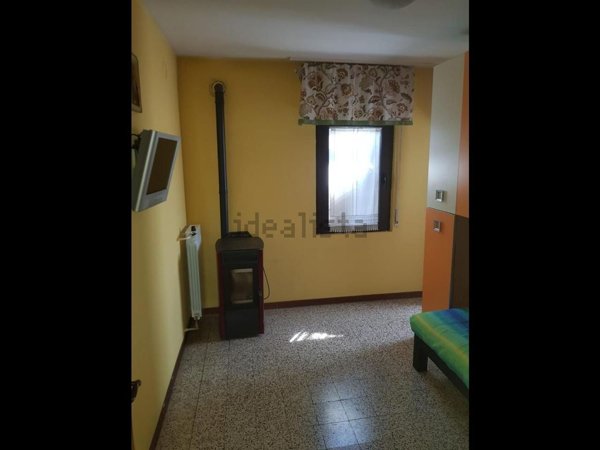 casa semindipendente in vendita a Carpaneto Piacentino