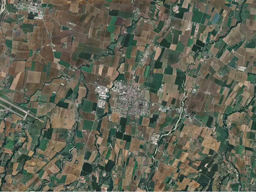 terreno edificabile in vendita a Carpaneto Piacentino