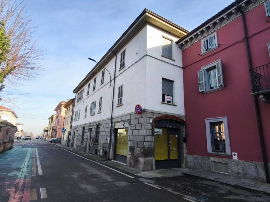 negozio in vendita a Carpaneto Piacentino