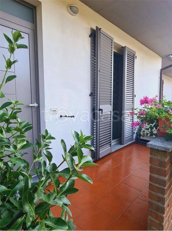 casa indipendente in vendita a Carpaneto Piacentino