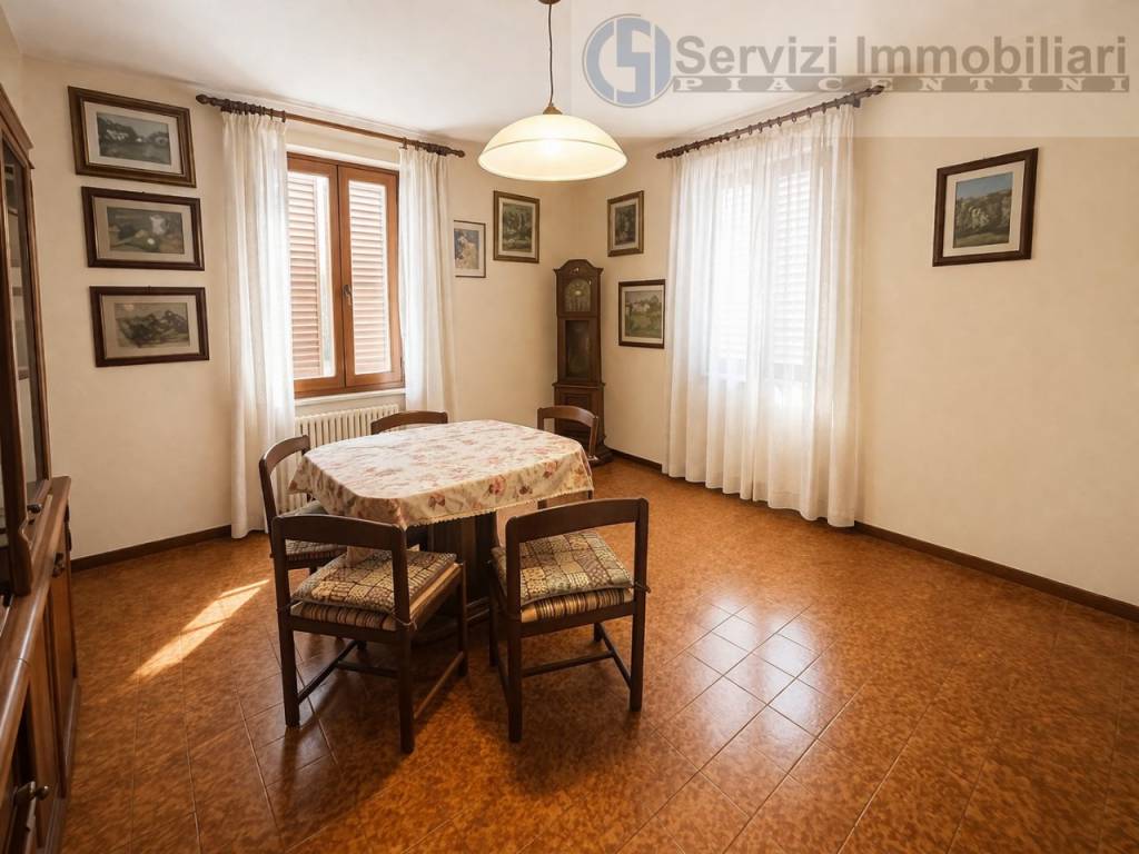 negozio in vendita a Carpaneto Piacentino